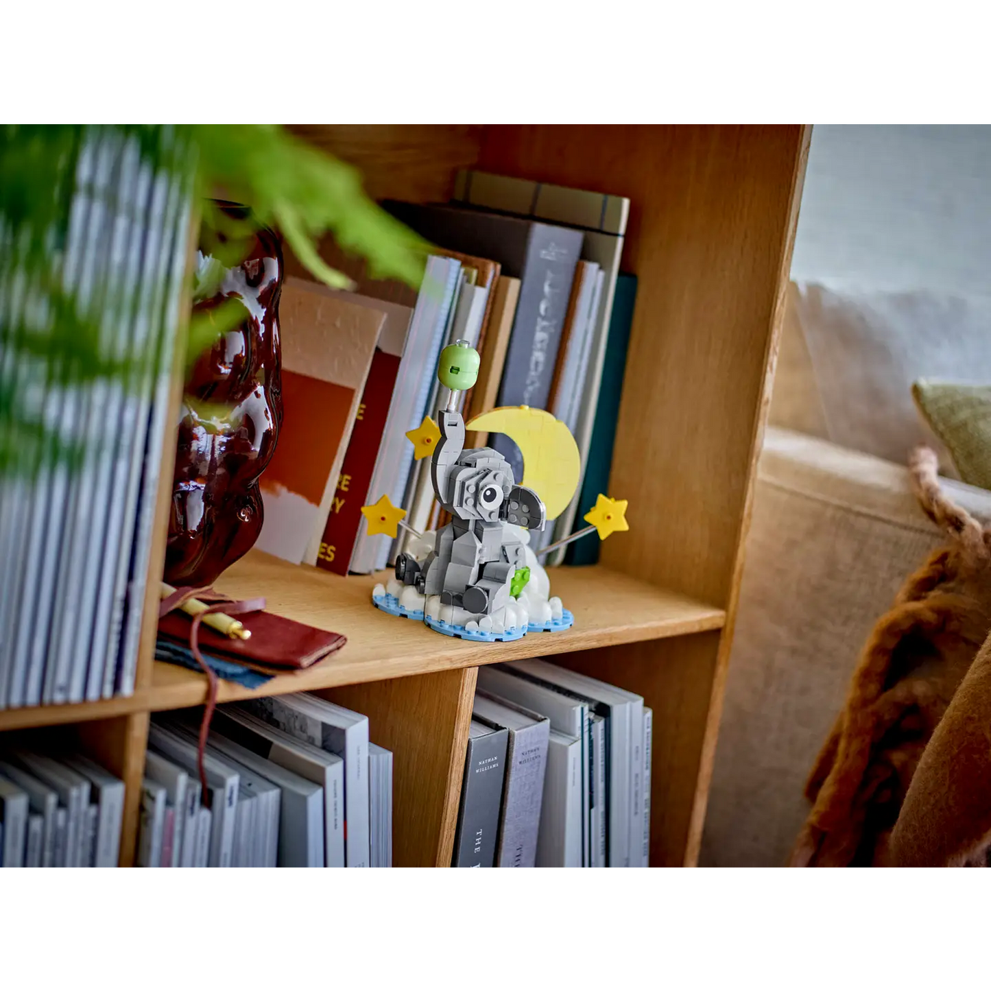 LEGO Baby Elephant in the Sky - 40814