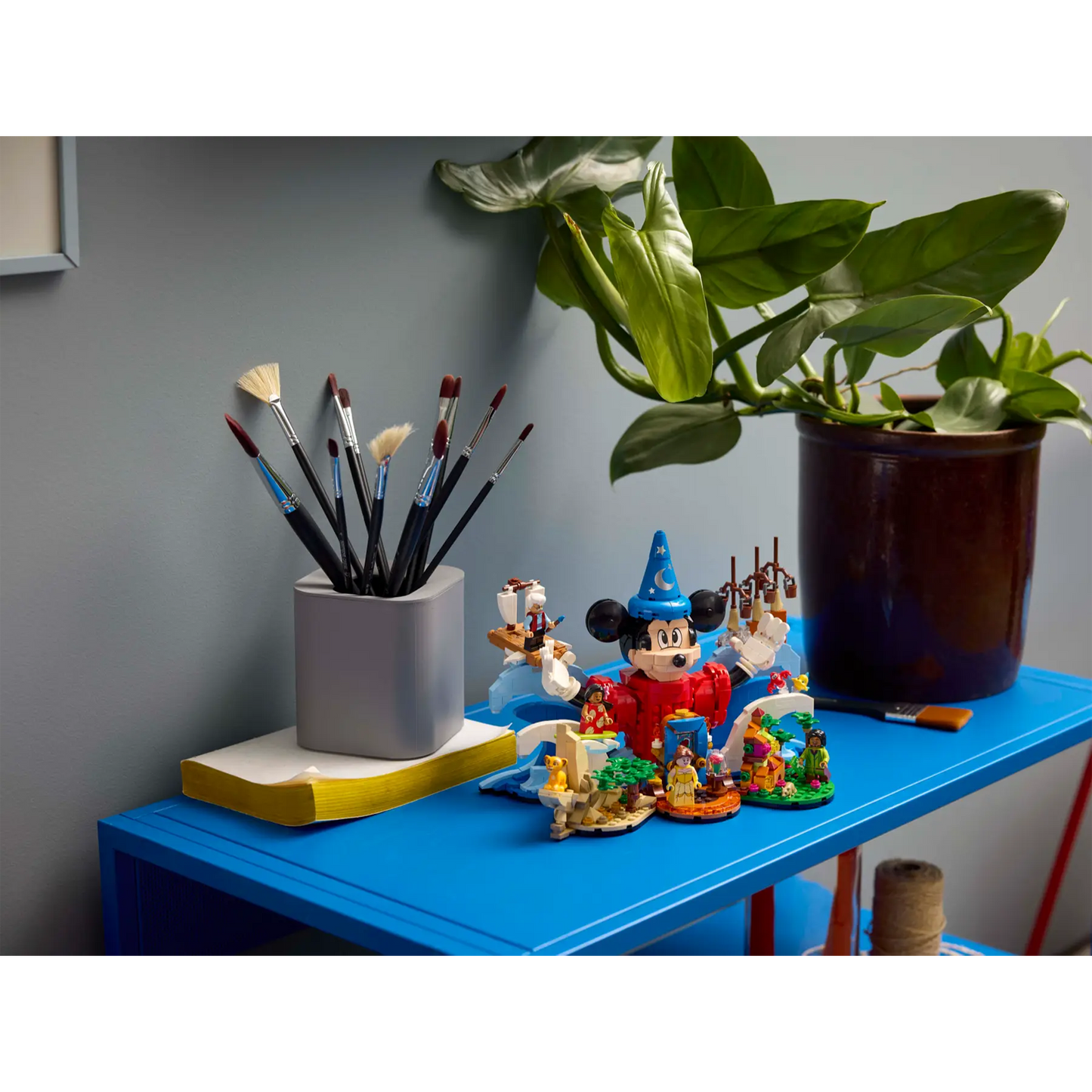 LEGO Magic of Disney - 21352