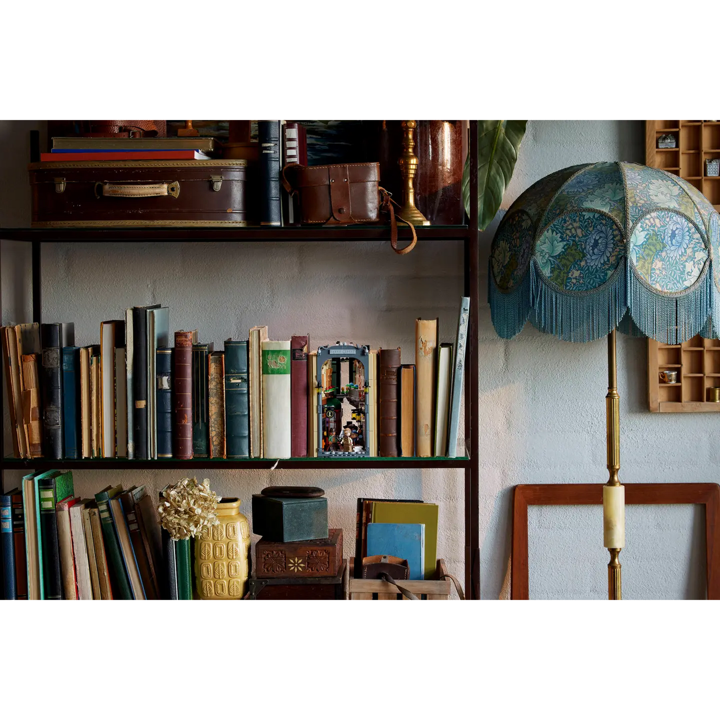 LEGO Sherlock Holmes: Book Nook - 10351