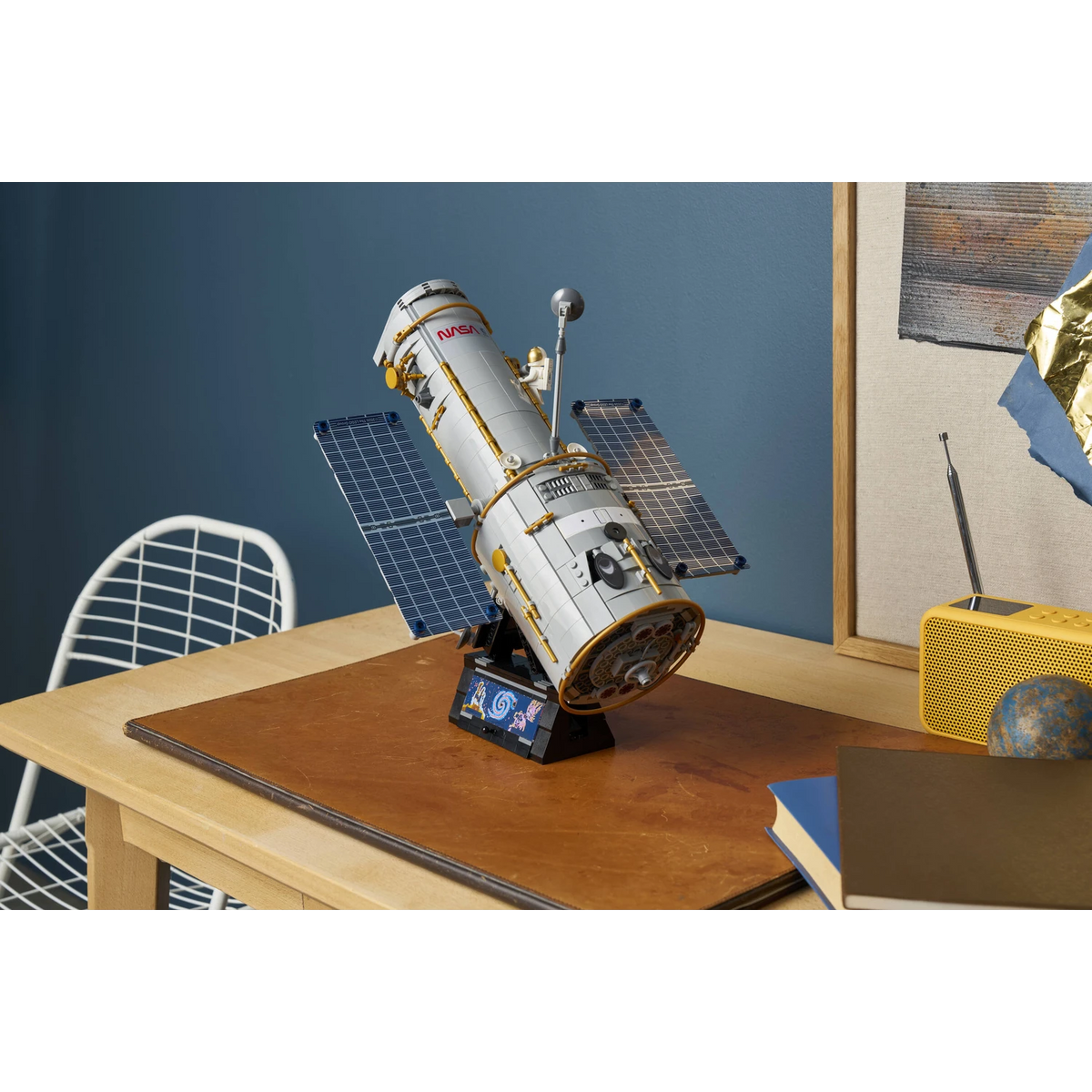 LEGO Hubble Space Telescope - 11382