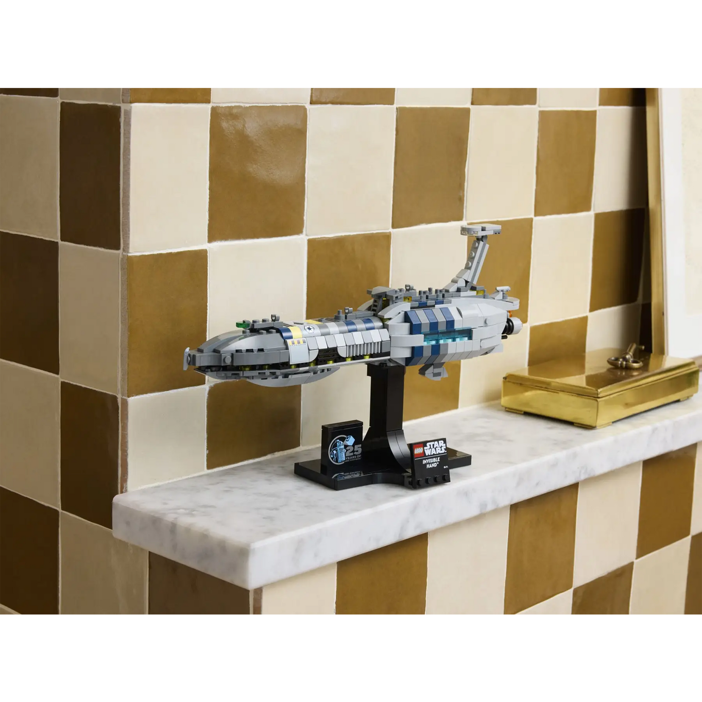 LEGO Invisible Hand™ - 75377