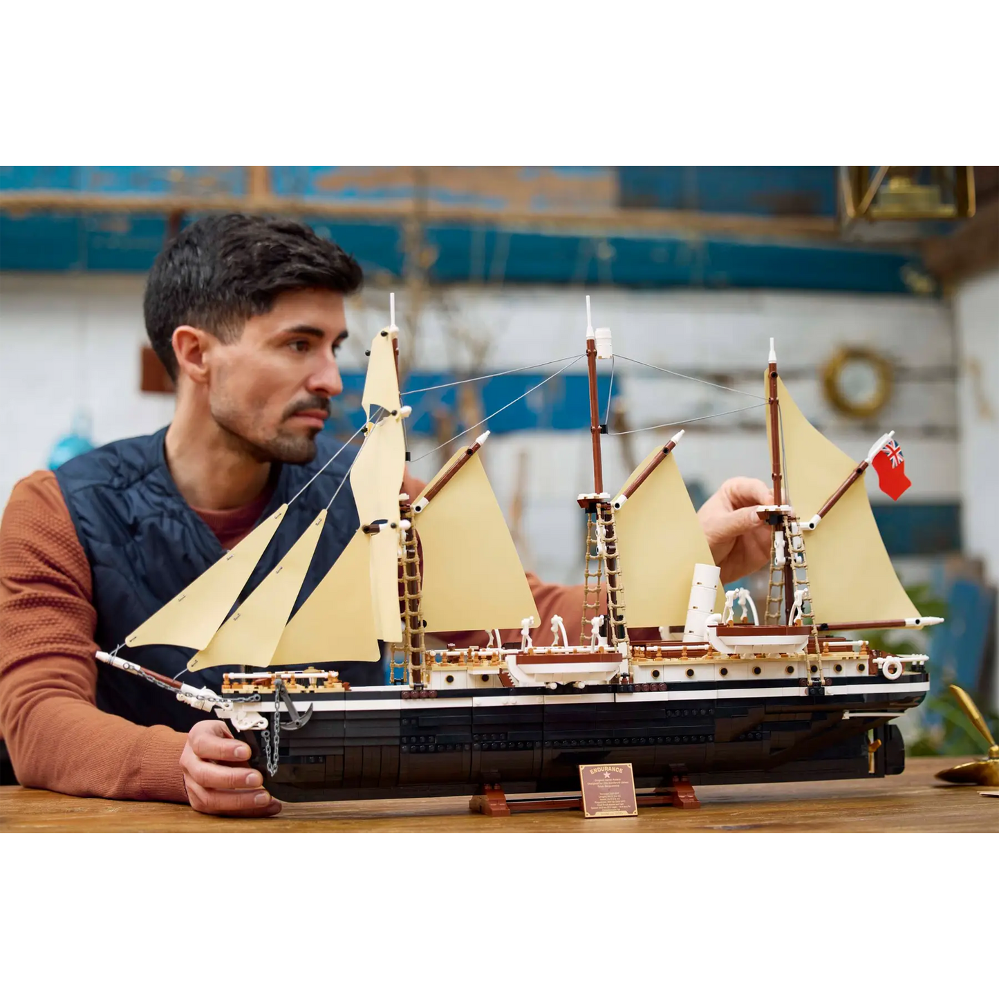 LEGO The Endurance - 10335