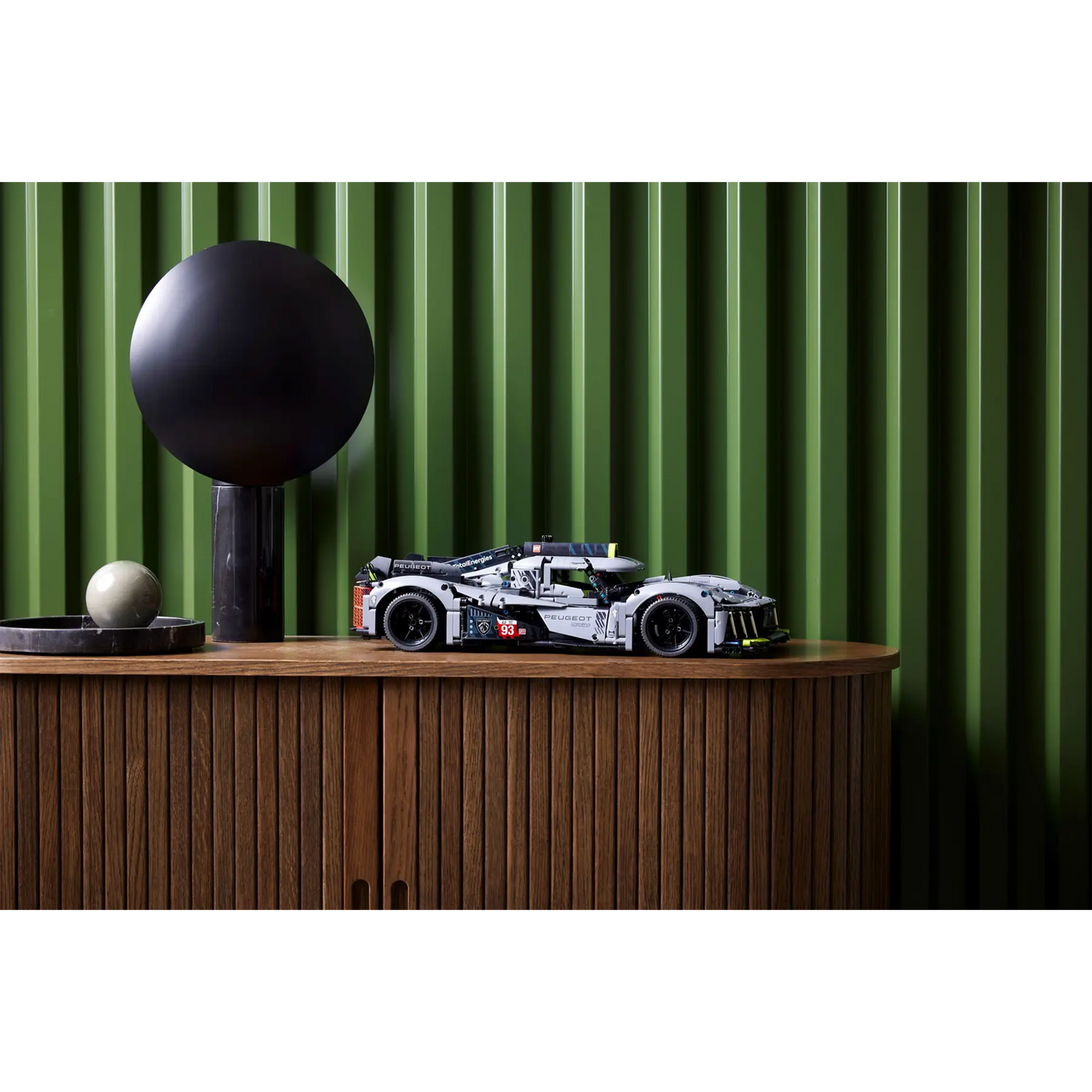 LEGO PEUGEOT 9X8 24H Le Mans Hybrid Hypercar - 42156