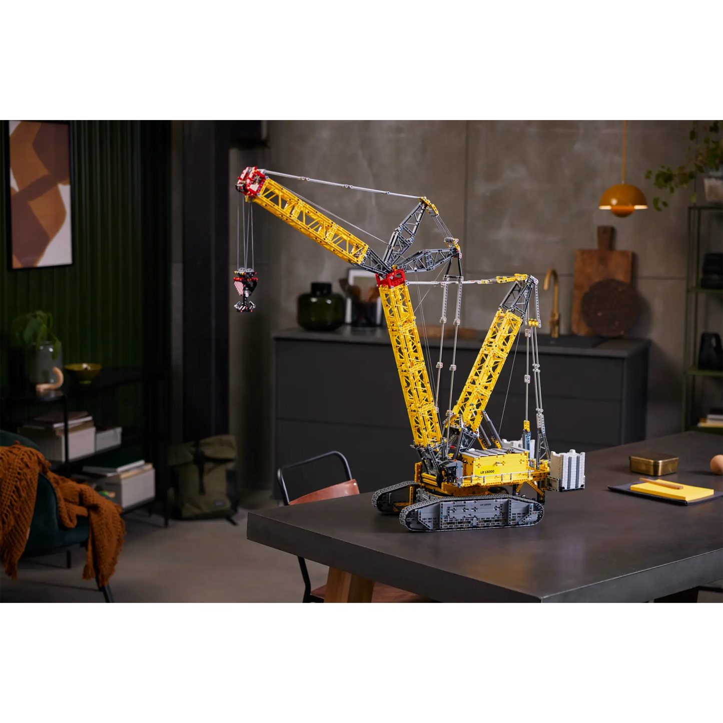 LEGO Liebherr Crawler Crane LR 13000 - 42146