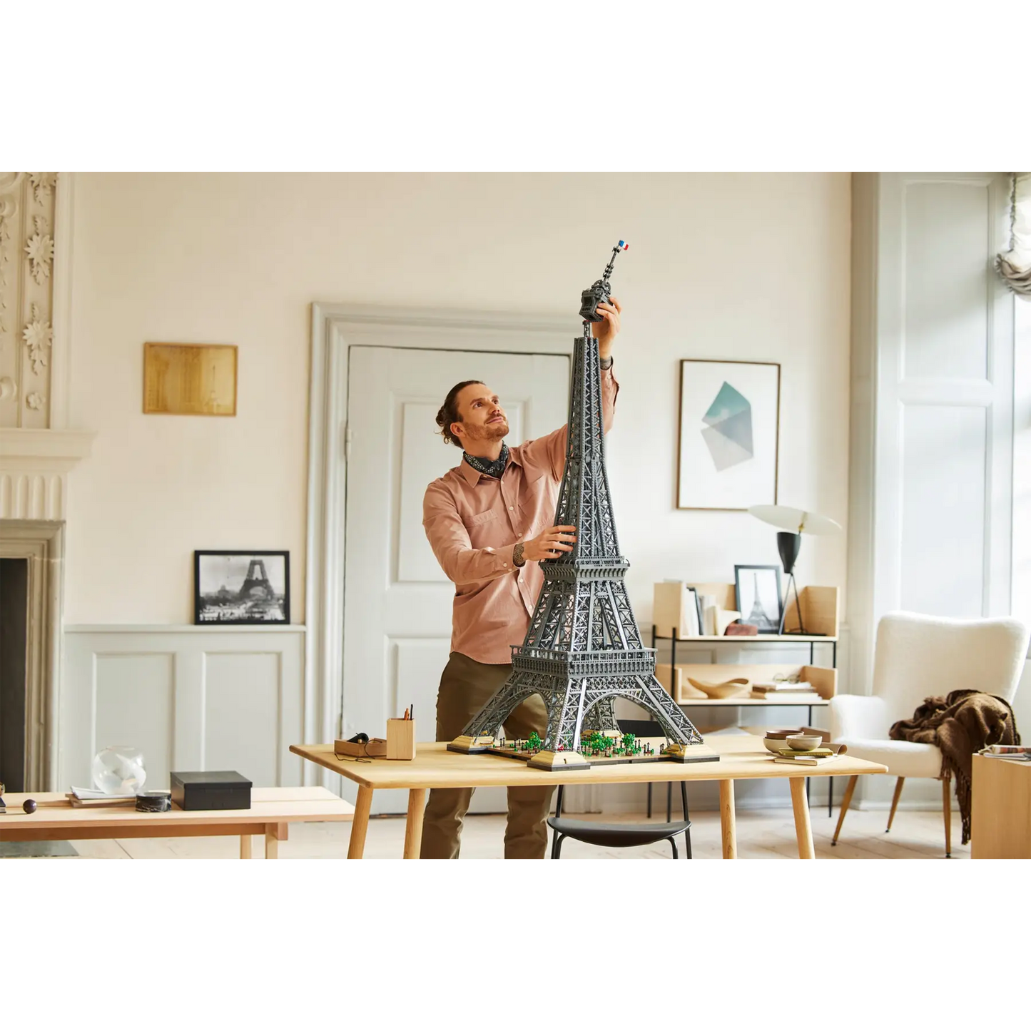 LEGO Eiffel tower - 10307
