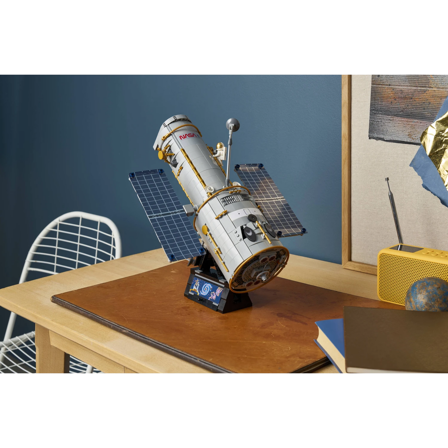 LEGO Hubble Space Telescope - 11382